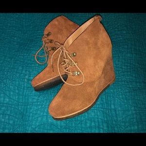 Steve Madden wedge booties🍂 size 7